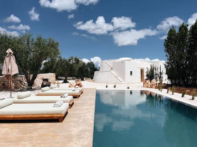 Stylish Trullo & Infinity Pool Retreat gallery image 2