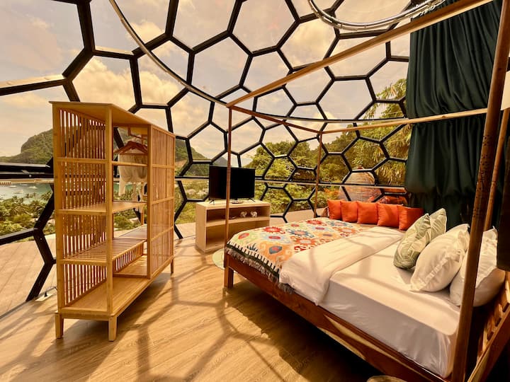 Glass Dome W/ Balcony & Seaviews - El Nido