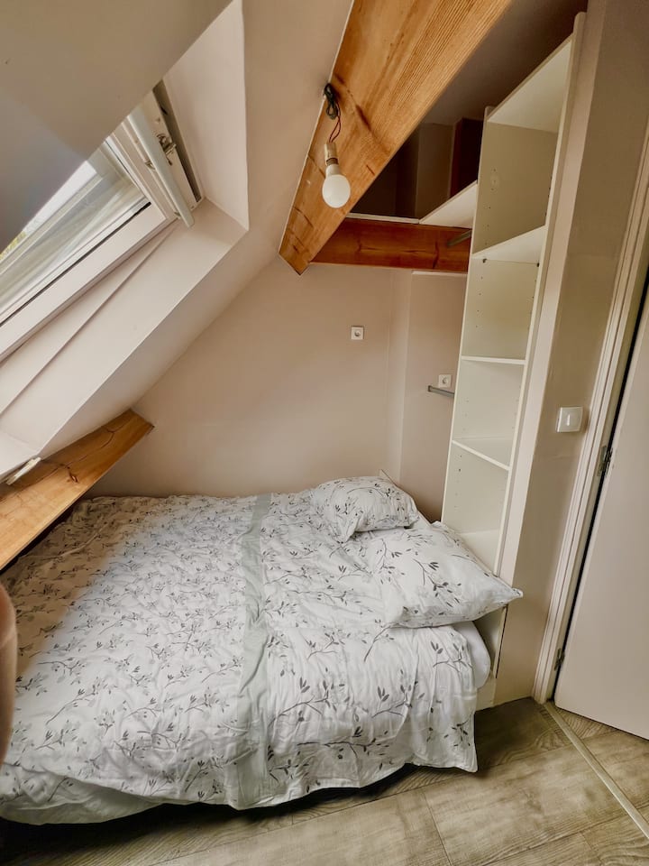 Studio - Neuville-en-Ferrain