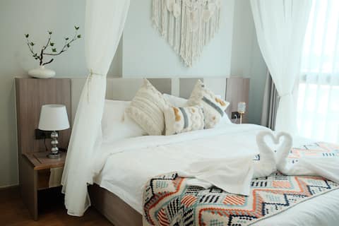 Family Suite/Nice Pool/Full Facilities/Self Check