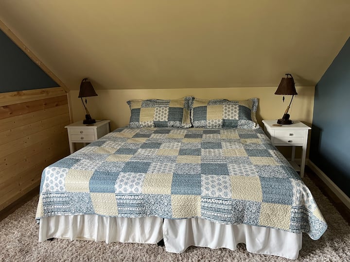 This may be made up as a KING OR TWINS. A floor mattress is also available.