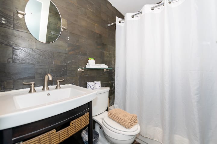 Studio W/double Beds On Collins - Miami Beach