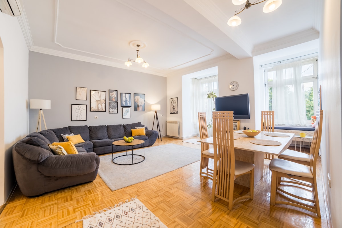 Urban Santiq | City Center