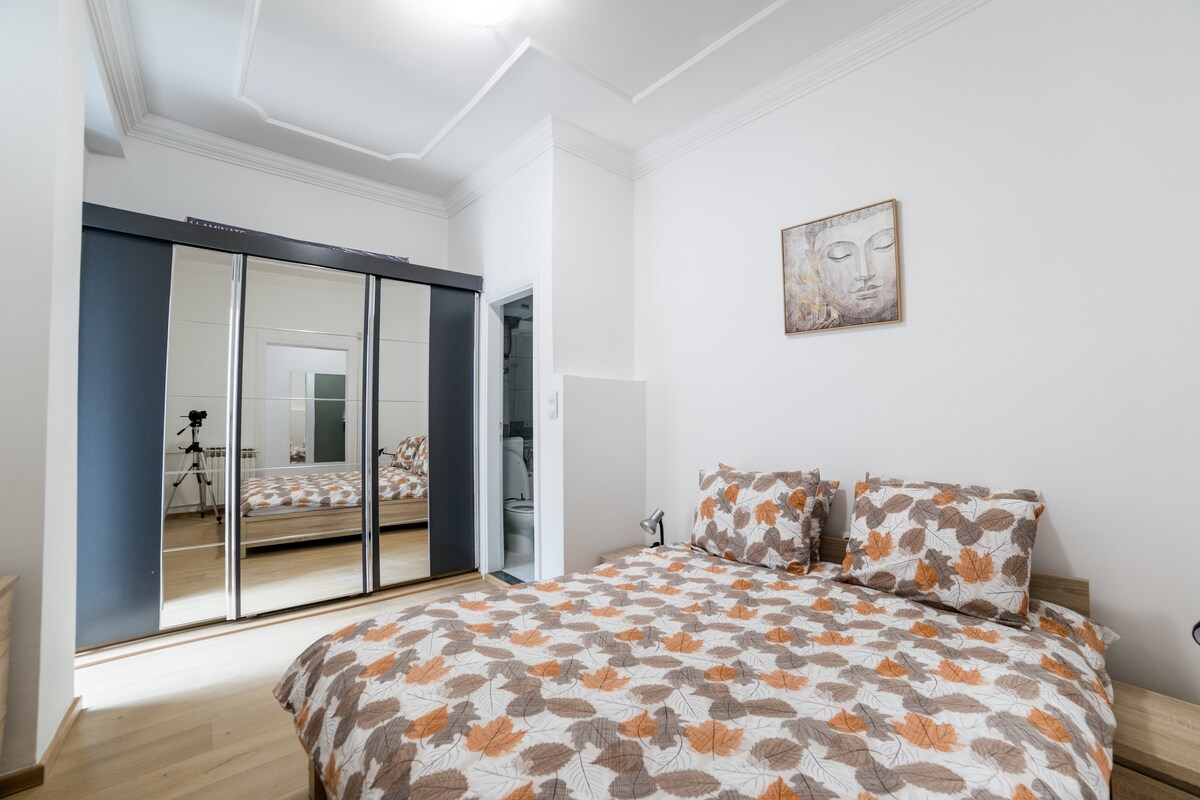 Urban Santiq | City Center