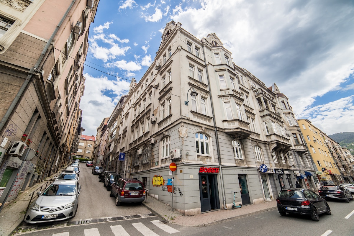 Urban Santiq | City Center