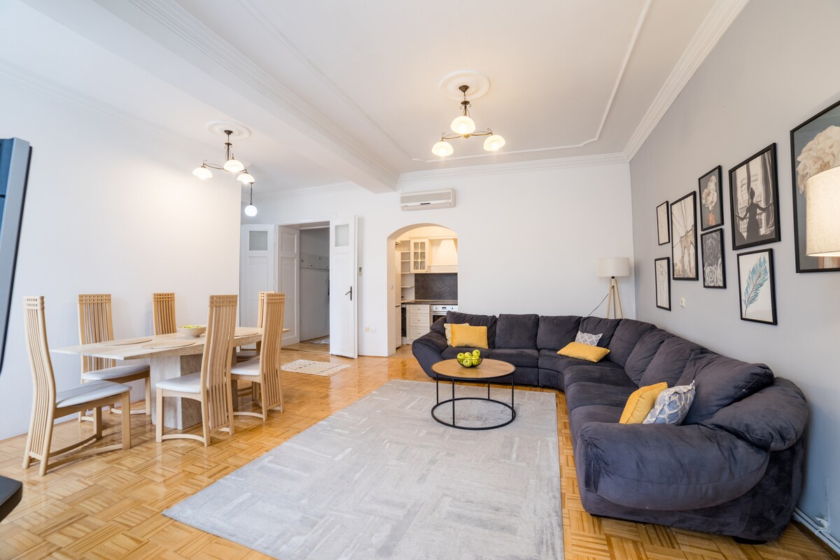 Urban Santiq | City Center