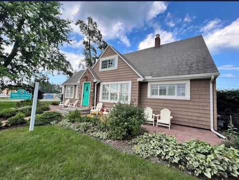 Downtown Oscoda - 1 Min Walk to Lake Huron Beach!