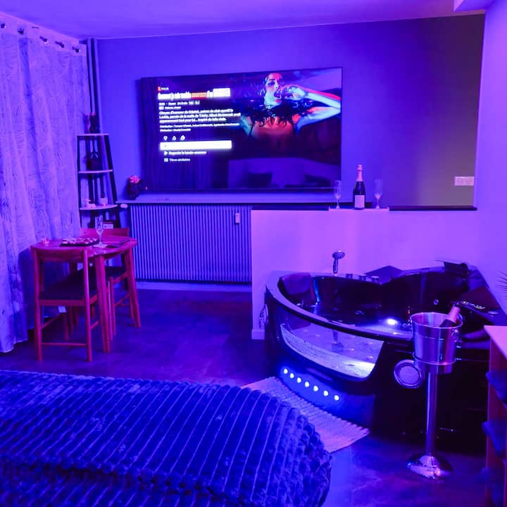 Loveroom & Jacuzzi Tijugo - Clermont Ferrand - Clermont-Ferrand
