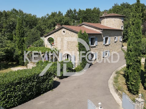 Charming Olivira residence
