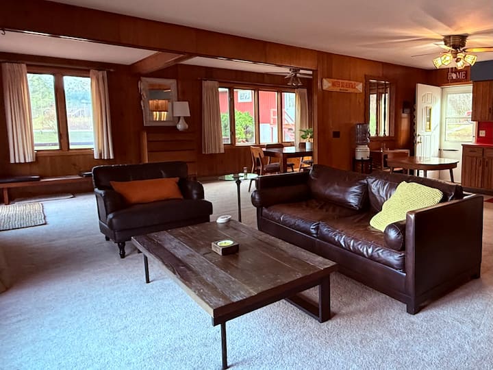 Lakefront Cabin On Lake Wisconsin - Lodi, WI