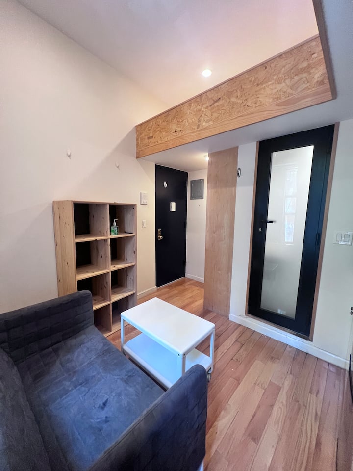 Tiny Private Bath Studio In Times Square #117 - New York City