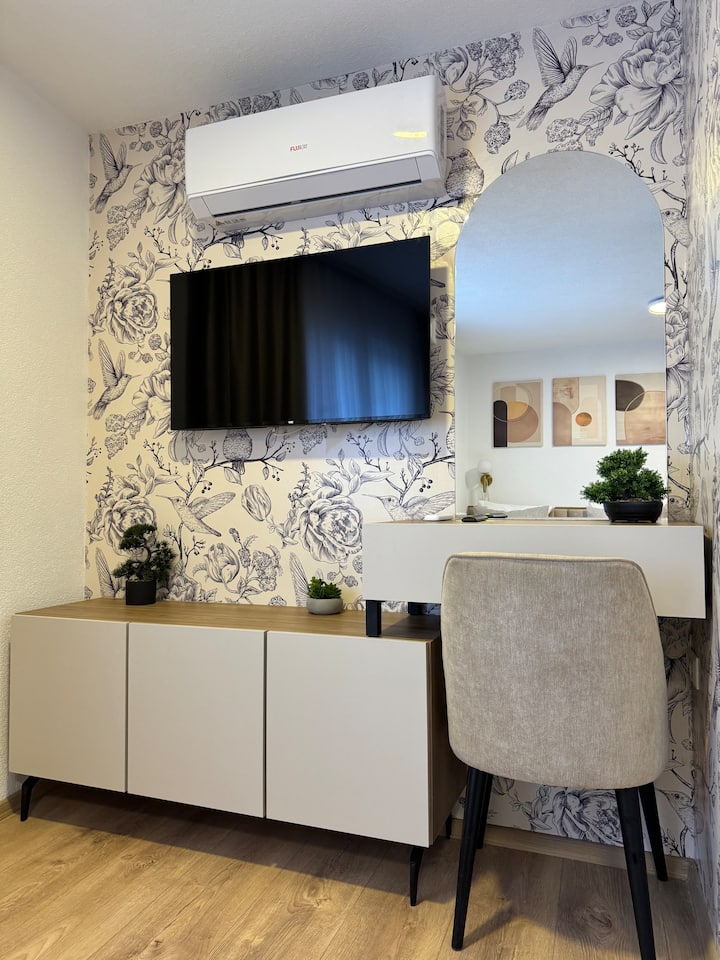 Studio 1 King Size/2 Single Beds - Sarajevo