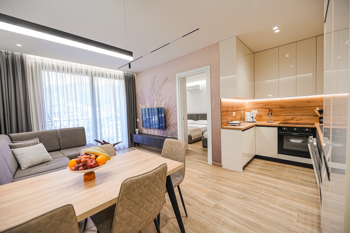 Listing 1429135326130309303