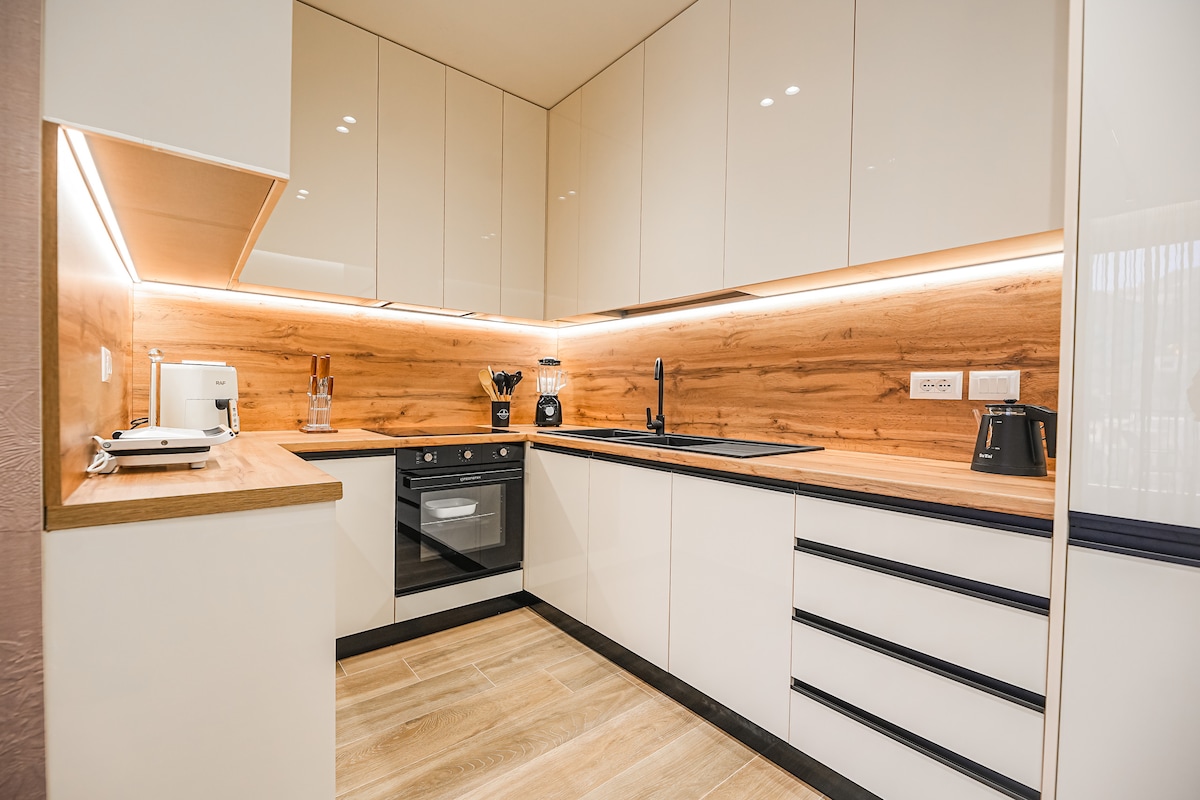 Listing 1429135326130309303