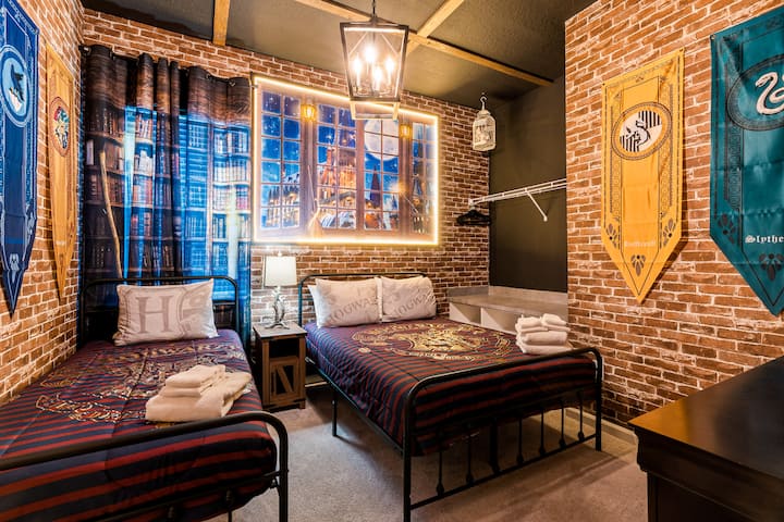 Faites une excursion à Poudlard dans cette incroyable chambre sur le thème de Harry Potter