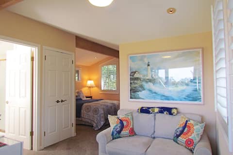 Private suite with panoramic forest / ocean views