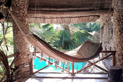 Moringa tree villa&big pool 5 minutes walk to sea