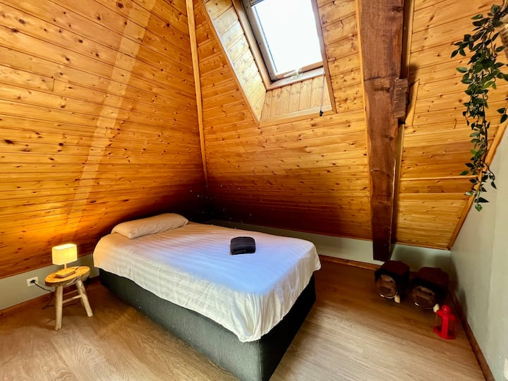 Dhomë gjumi 4