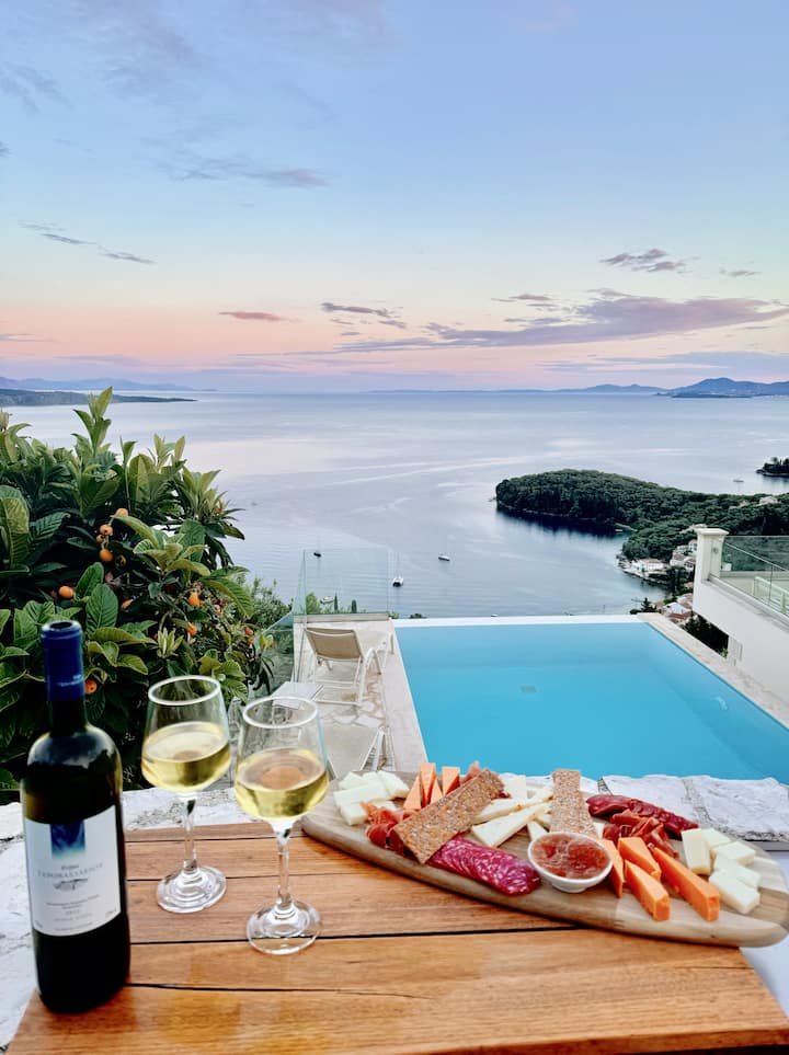 Villa Bliss | Infinity Pool, Sea Views, 4 Bedrooms - Kalami