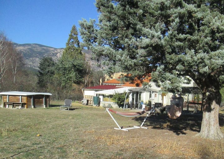 Maison De Vacances Avec Jardin - Prades, France