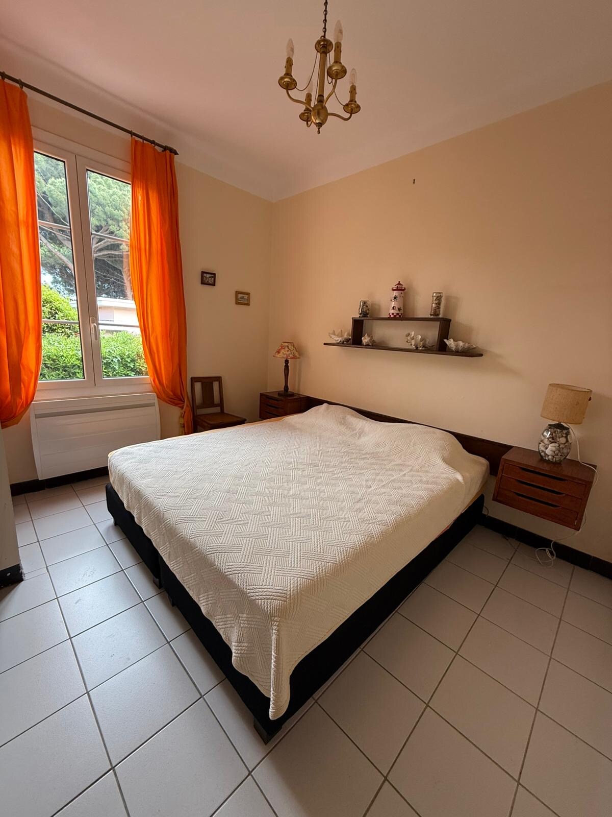 غرفة النوم 2