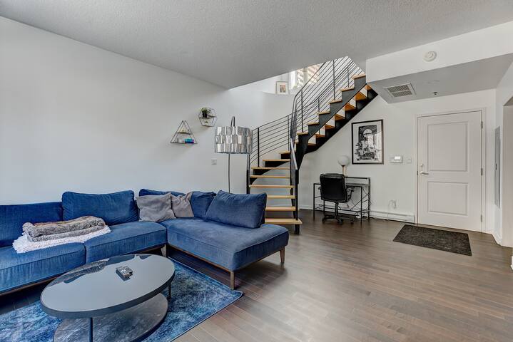 Modern 3 Bed Gem Downtown gallery image 3