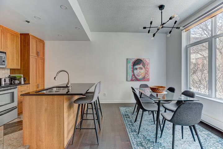 Modern 3 Bed Gem Downtown gallery image 5