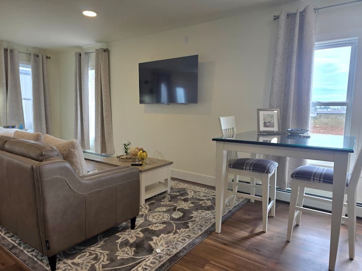 Renovated Deluxe King Studio Apt - Black River Falls, WI