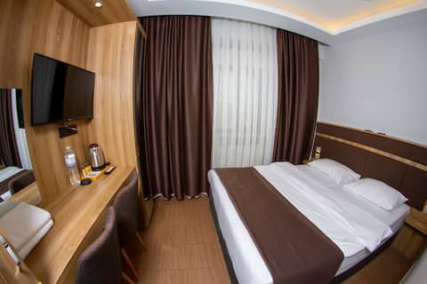 Residence Accommodation for 2 People with Breakfast in Yazır