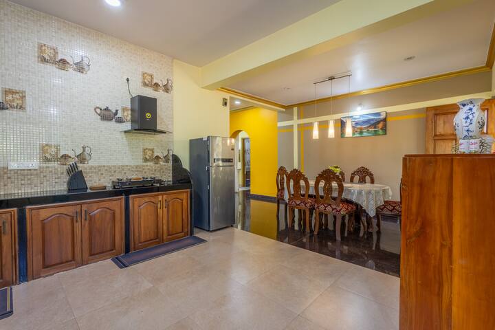 Modern Kitchen with All the Essentials You Need.