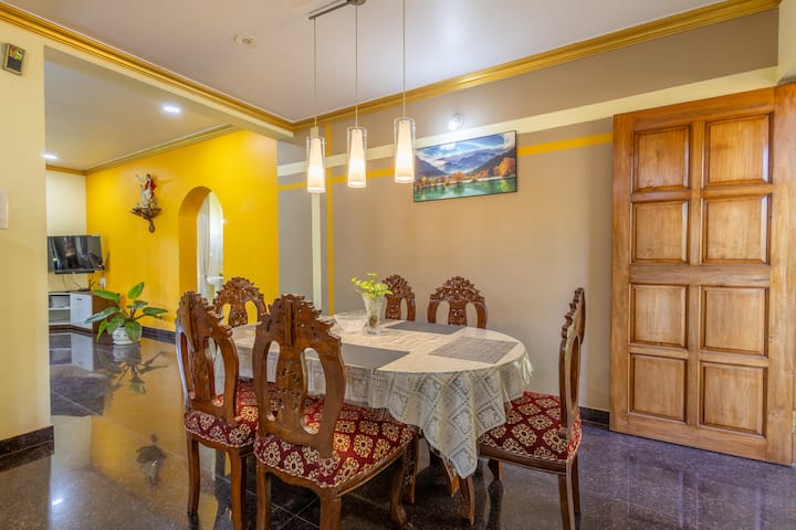Spacious Dining Area Perfect for Family & Friends.
