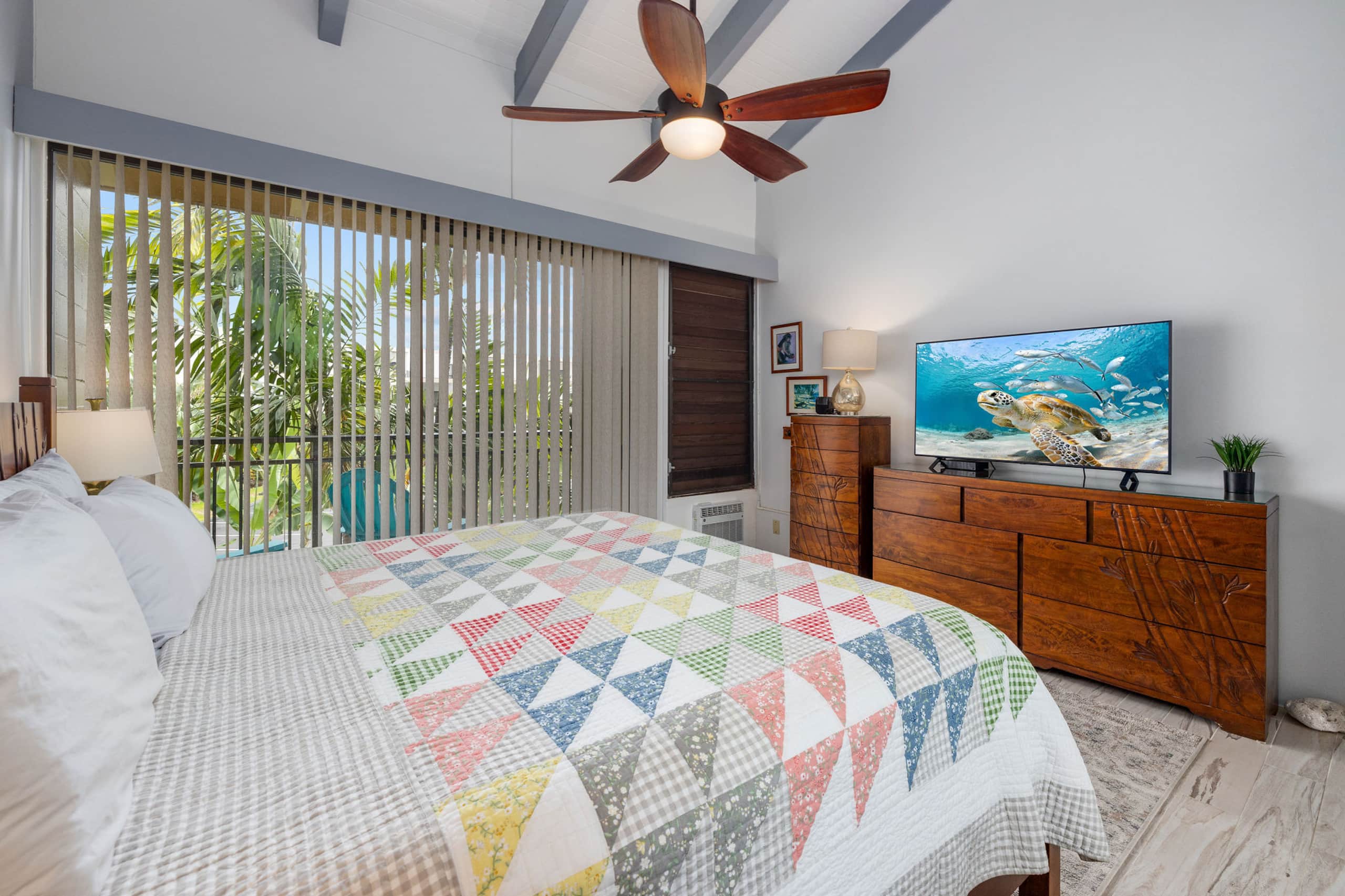 Ocean view with Loft - Image 12