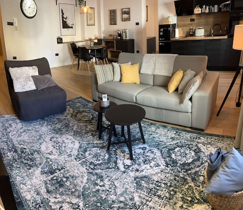 Large apartment INCIS near Arena Pula by the sea