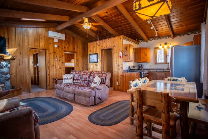 The Woodchuck Cabin @ Timber Bay (Cb05) - North Bay, Embarrass