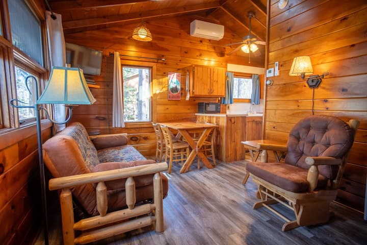 The Hummingbird Cabin @ Timber Bay (Cb07) - Bear Head Lake State Park, Ely