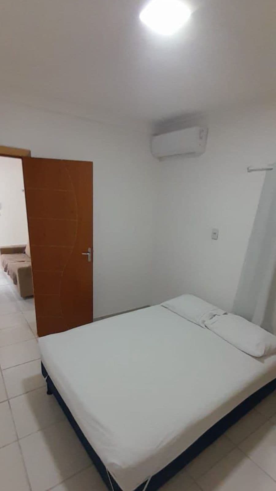 Dormitorio 1. con cama doble y aire acondicionado