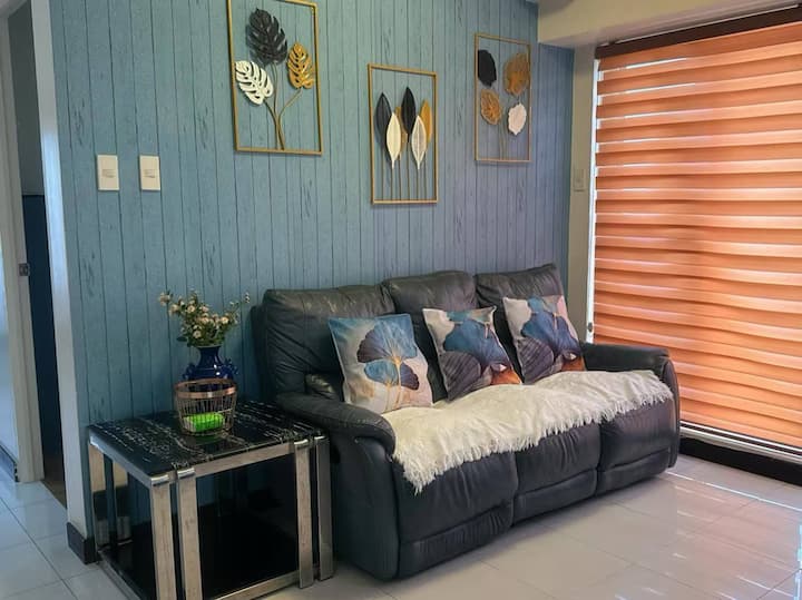 Torre Family Rooms W/ View - Manila