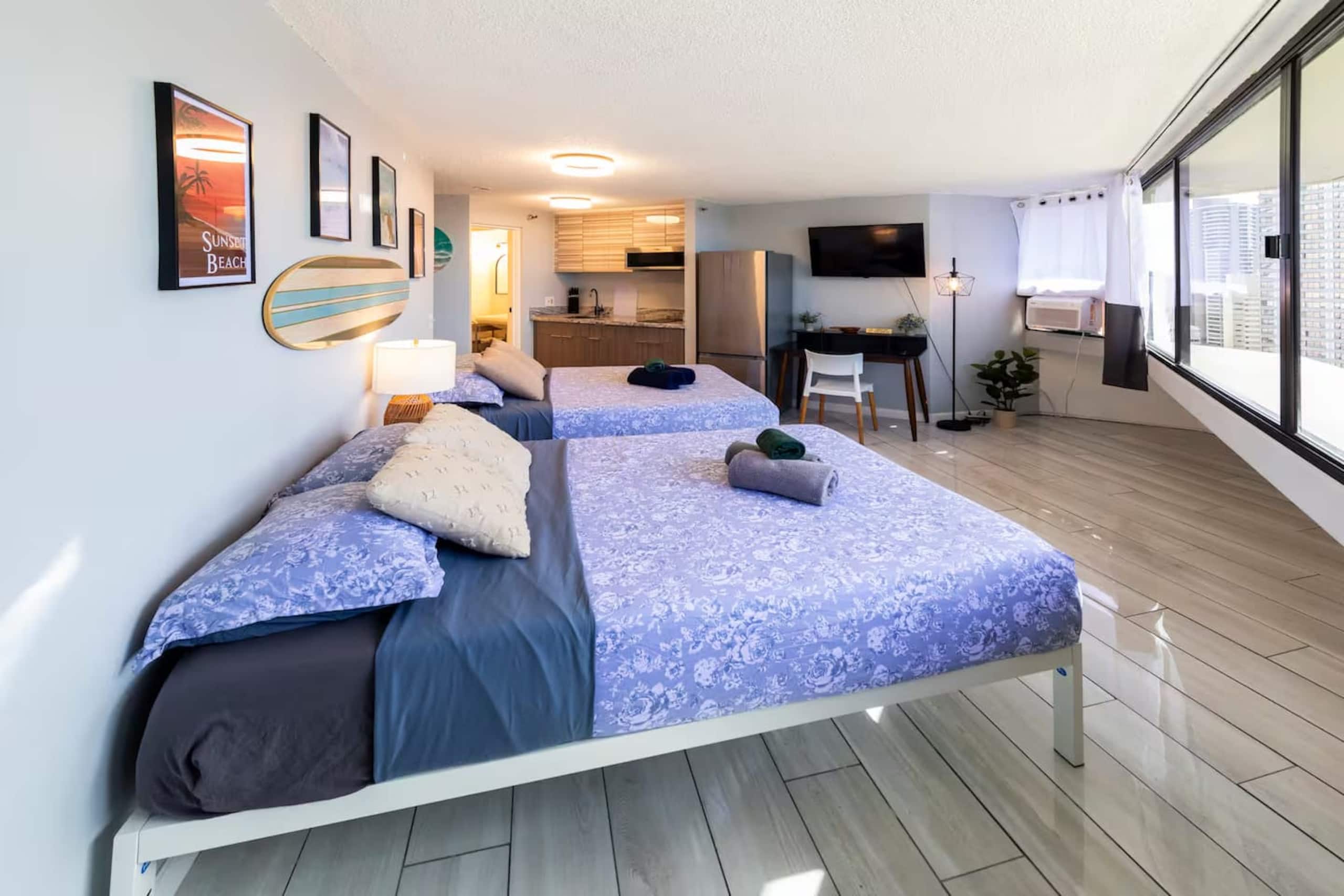 Condo in Honolulu · ★5.0 · 1 bedroom · 2 beds · 1 private bath - Image 16