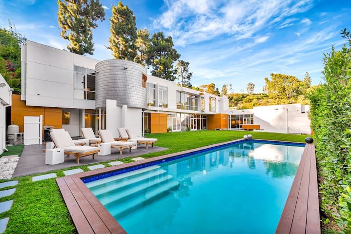 The Beverly Luxe Retreat