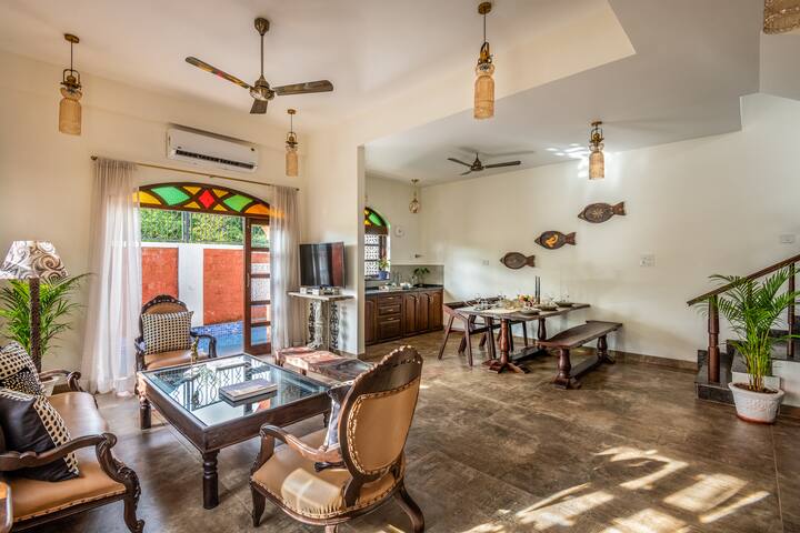 Living room image 2