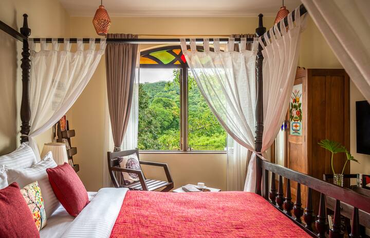 Bedroom 1 image 3