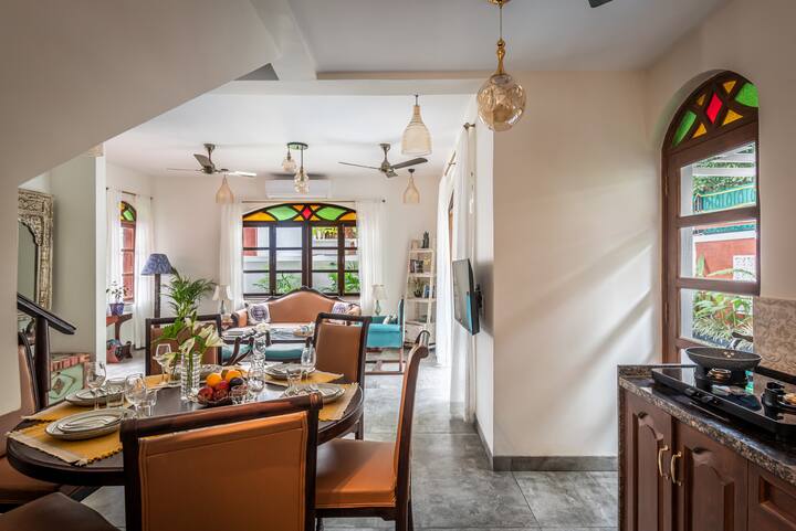 Dining area image 1