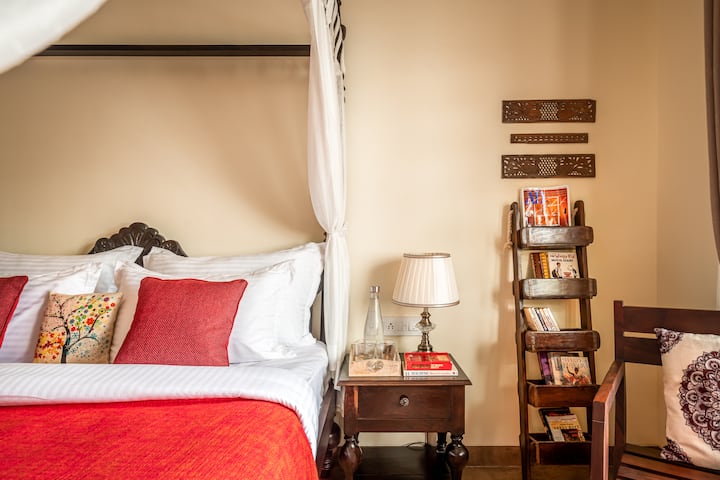 Bedroom 1 image 2