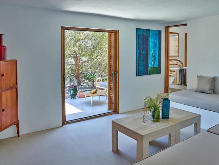 Charming Hideaway Seafront Villa - Ibiza