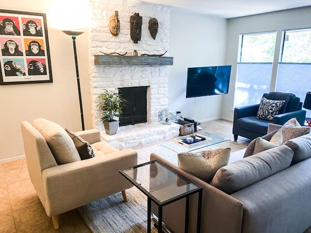 Walk to ACL! Hiking Trail Access, Near Downtown