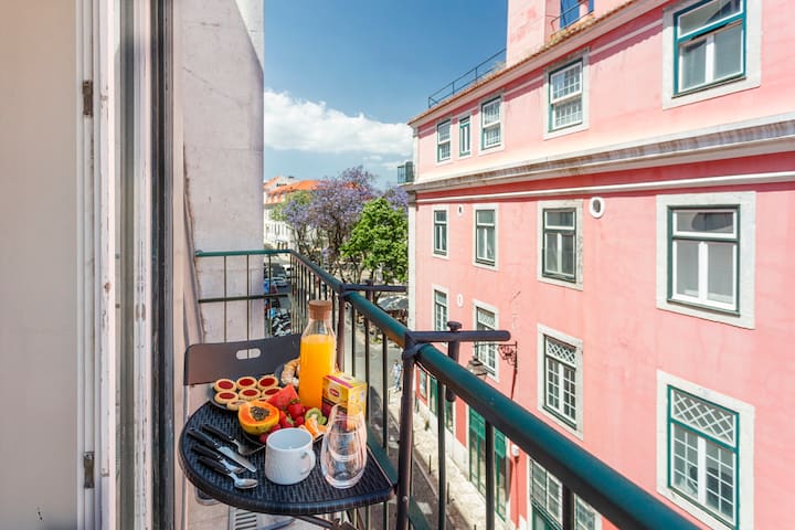 (C) Apartment Lisbon (max 10)