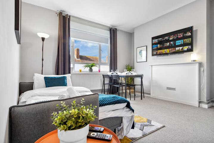 White City Retreat gallery image 4