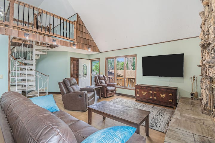 Relaxing River Cabin! - Omaha, NE
