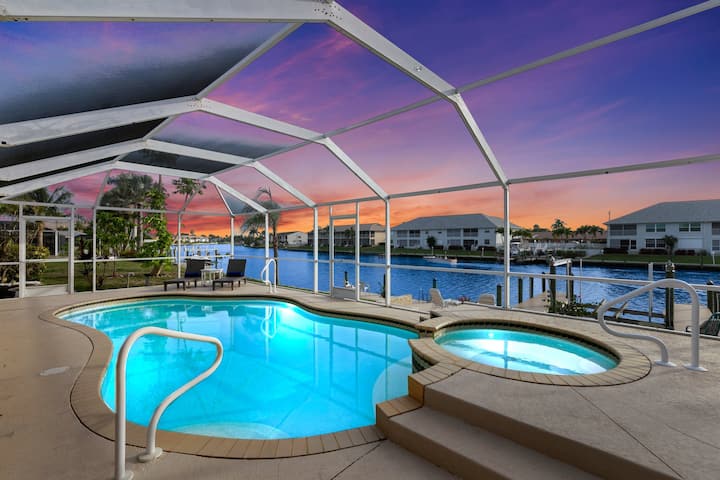 Entire Duplex | Heated Pool + Spa | 4br/4ba - Sanibel Island, FL