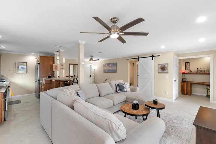 Entire Duplex | Heated Pool + Spa | 4br/4ba - Cape Coral, FL